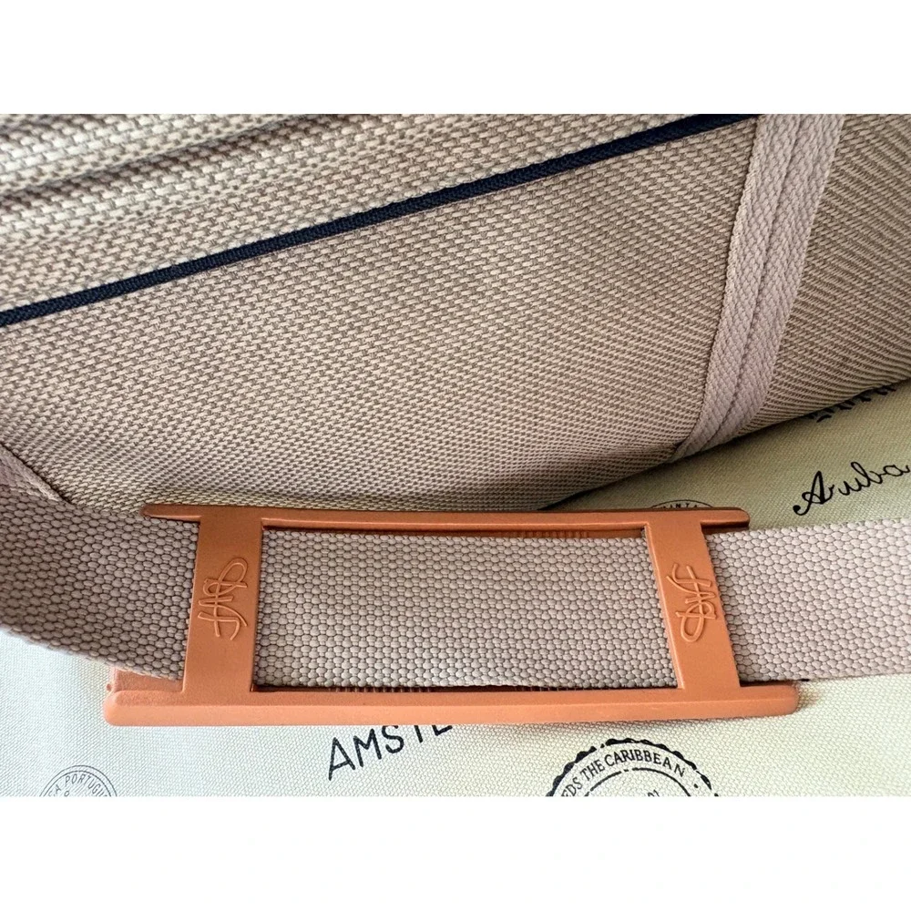 DVF Collection Taupe Canvas Messenger Travel Computer Carryon Bag Pockets Y2K